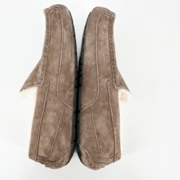 UGG Mens Australia 5775 Ascot Chestnut Brown Suede Sheepskin Slippers Shoes - Picture 3 of 8